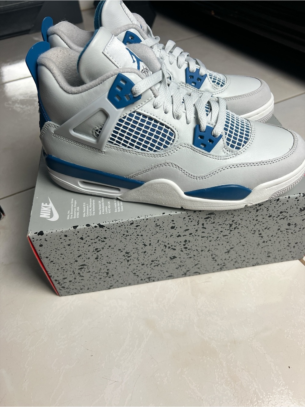 Jordan Kids White and Blue Retro 4 Sneakers